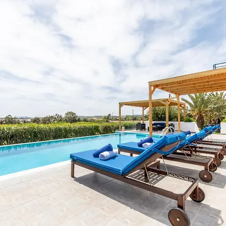 Villa White Blue
