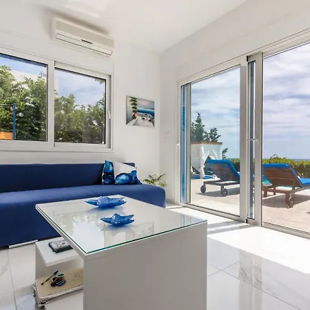 White Blue Villa Lakhania