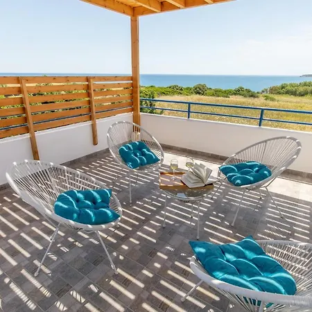 Villa White Blue Lakhania