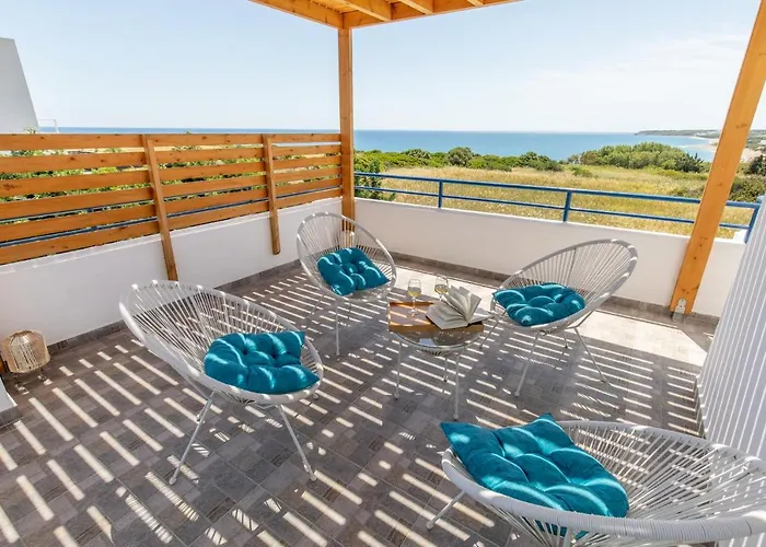 Vila White Blue Lakhania