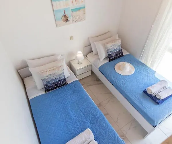 White Blue * 라카니아